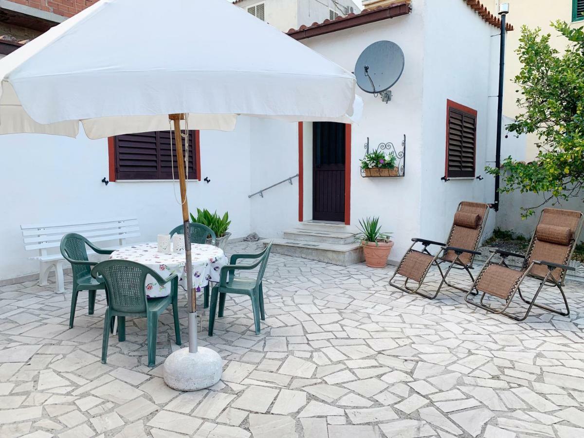 Villa Bianca Kunstmann Orosei Kültér fotó